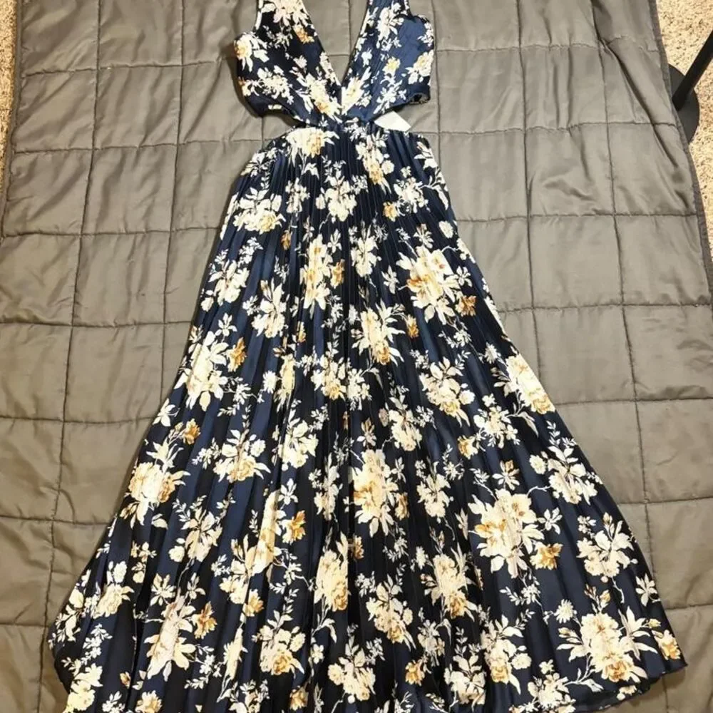 ABERCROMBIE & FITCH Floral Maxi Dress — Navy Blue Floral | S